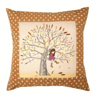 Illustration for article titled Embrace Autumn With This Week’s Jezebel Bounty Contest